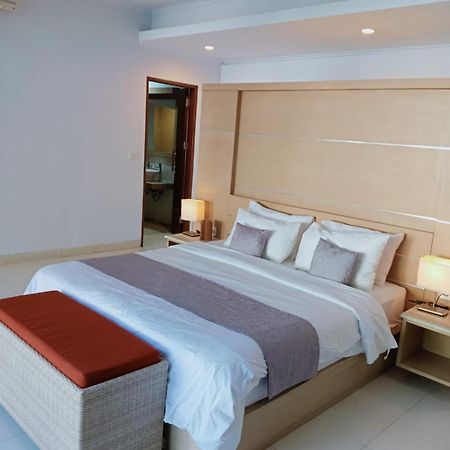 Glisten Up Villa Beach Side Sanur! Bagian luar foto